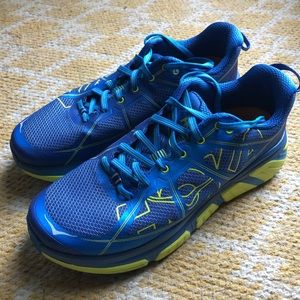 Men’s HOKA Infinite running shoes 8.5